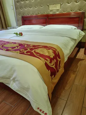 Hekou Huayu Hotel