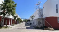 嘉義包棟里白民宿 隙頂二延平步道觀雲平台附近的飯店
