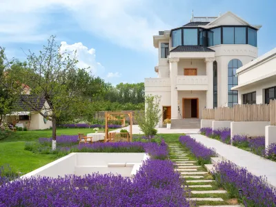 Garden villa