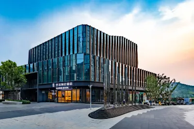 Elong R.YUN Hotel (Jinan Olympic Sports Center The Mix City) Hotel in zona School of Law， Shandong University of Political Science and Law