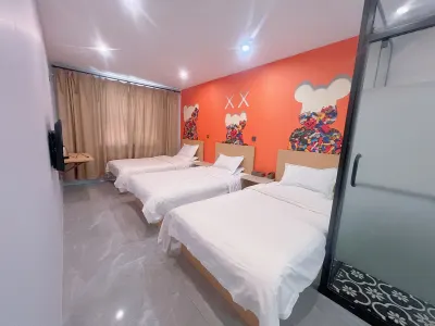 Ruoqiang Populus euphratica Homestay