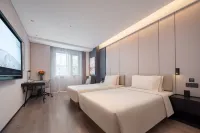 ChiFeng Hongshan Commercial Pedestrian Street Atour Hotel Chifeng otelleri