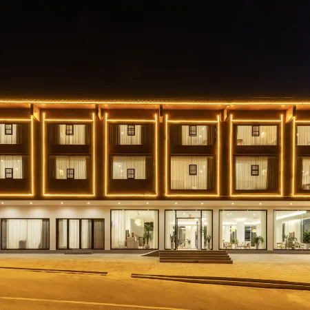 Tianhe Lanyue Homestay (Xijiang Qianhu Miao Village West Gate Tourist Center)