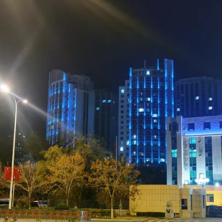 Yunduo Seaview Serviced Apartment Hotel (Huoju 8th Street International Coastal Baths)