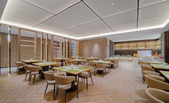 3. Radisson..