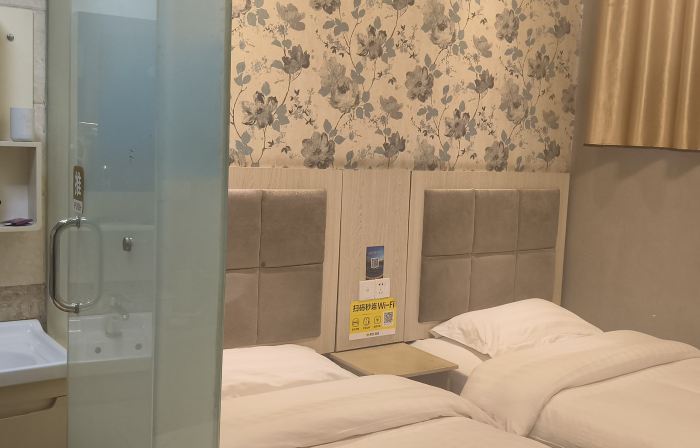 Qixian 168 Express Hotel