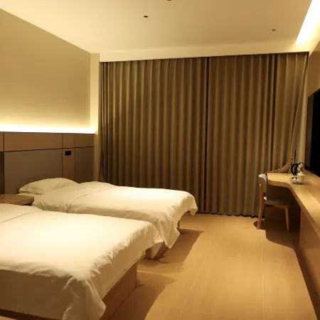 Sanhe International Hotel