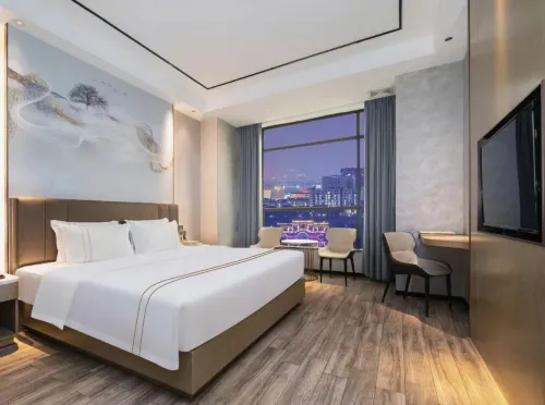 18 Yiduo Hotel (Diwang Plaza 33 Xu Street)