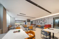 Borrman Hotel (Urumqi Railway Station Satellite Road) - 마운틴 뷰