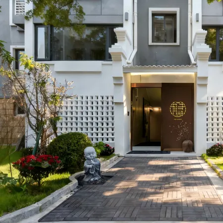 Putuoshan Secluded Retreat for Spiritual Practice