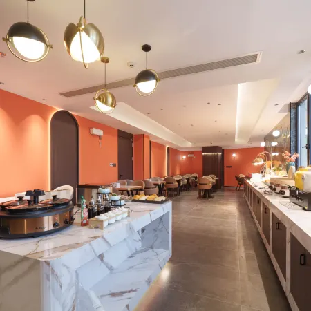 Junbai Hotel (Wuyi Quanxi)