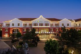 Home2 Suites by Hilton Tangshan South Lake Park