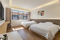 Zhenning Jiefeng Hotel - 3 ดาว