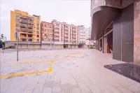Rezen Lanmi Hotel (Huizhou Boluo Shiwan) - parking