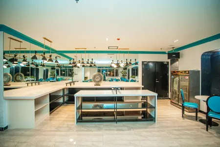 Xana Hotelle (Xining Hailu Wanda Plaza) Отели рядом с достопримечательностью «Xining Wildlife Park»