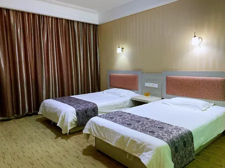 lixing hotel Отели рядом с достопримечательностью «Tacheng Red Mansion Museum»