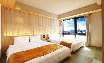 Henn na Hotel Premier Kyoto Gojo Karasuma (formerly Watermark Hotel Kyoto)