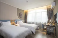 Homeinn Hotel (Xuchang Bayi Road Fat Donglai Angel City) - 2 tähden