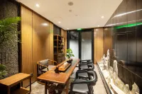 Baiwei Hotel (Zhengzhou CBD Exhibition Center) Hotels in Zhengzhou