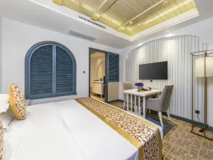 Smiler Hotspring Hotel