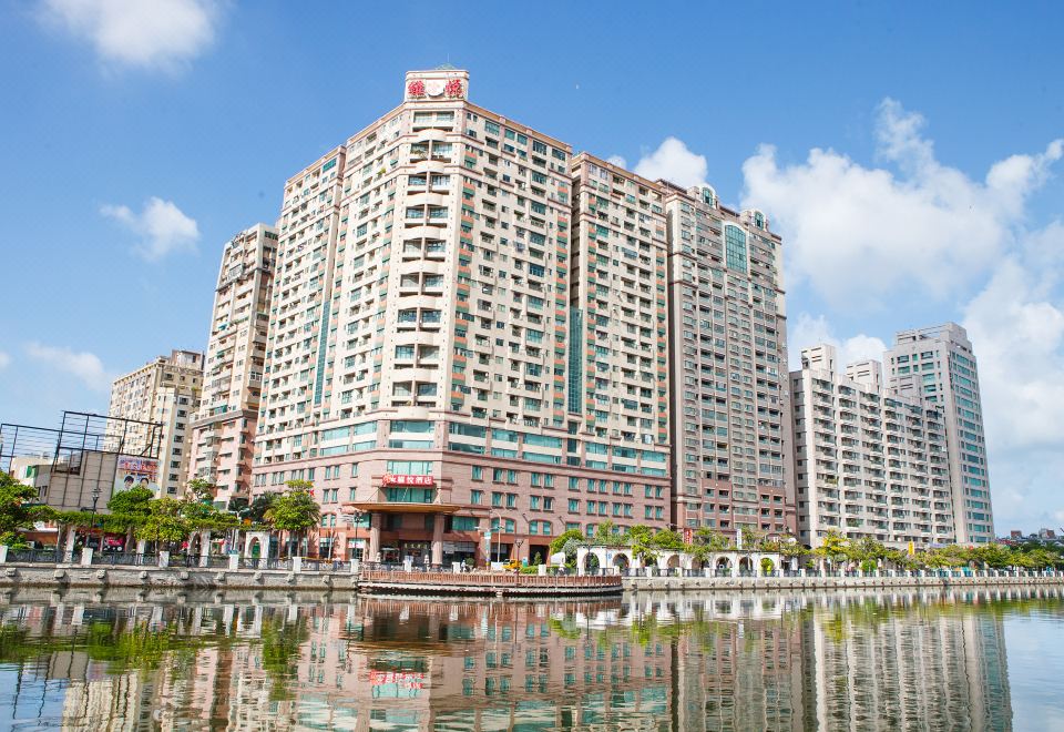 5. 웨이얏 그랜드 ..