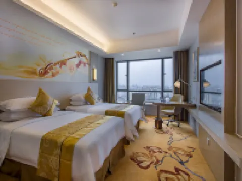 Vienna International Hotel(Haikou East Railway Station& Longfor Paradise Walk Hotel) Hotels in Jinpan Industrial Zone