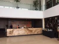 J ホテル スカルノハッタ空港