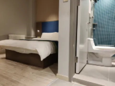 Homeinn Selected Hotel (Beijing Sihui Baiziwan Subway Station) Hotels near Baiziwan