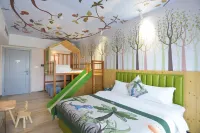 Yujian Holiday Apartment (Foshan Gaoming Meidi Luhu Branch)