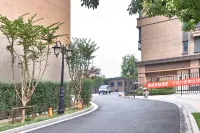 Xinyang Yunzhi Hotel