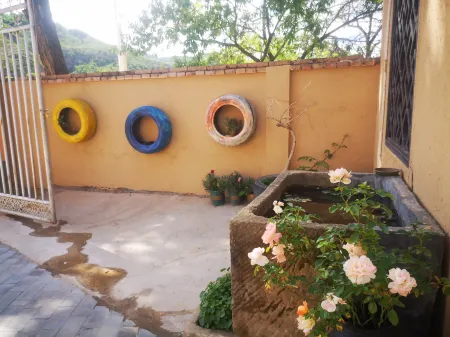 Fengmeizi Boutique Homestay Отели рядом с достопримечательностью «Народное правительство Ганкуй»