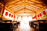 Wuling Mountain's Shouyuzirangjingba Guesthouse