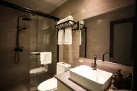 E-3LUE·Yibo E-sports Hotel(Yulin high tech Development Zone store)