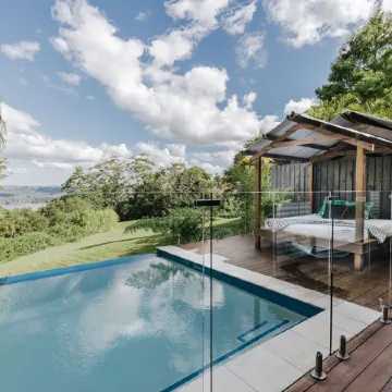 Montville Misty View Cottages Отели рядом с достопримечательностью «Виноградник Flame Hill»