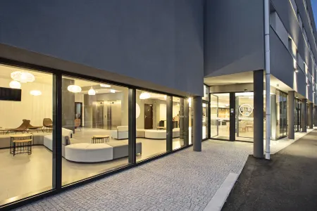 B&B HOTEL Porto Expo Aeroporto Отели в г. Матозиньюш