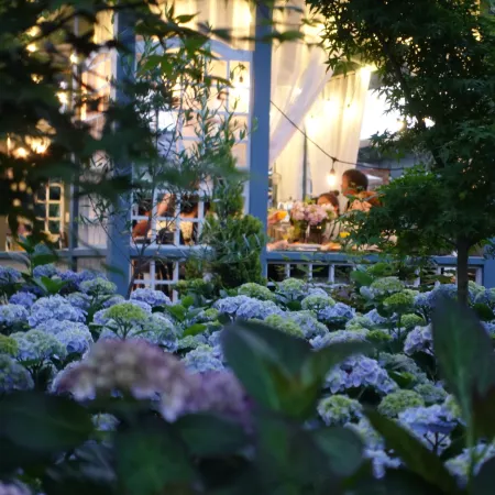 YEZI GARDEN HOTEL
