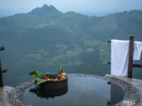 Puyu Rustic Luxury Hotels in Dushan