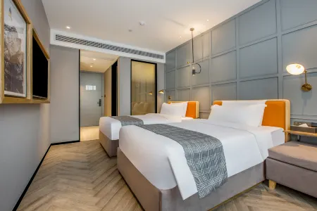 Yifeng Hotel (Provincial Women and Children Nanchang West Station Branch)