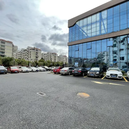 Xinruidu Hotel