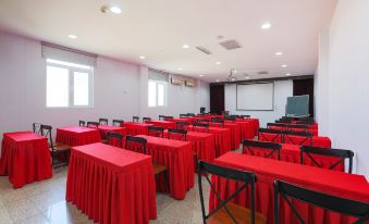 IU Hotel (Tianjin Nankai University) - Housity