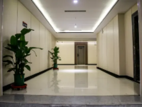 Fengqiu Huixinge Hot Spring Hotel Hotels in Fengqiu