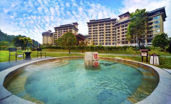 Freely Hover Golden Shuitai Hot Spring Town