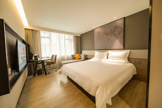 IU Hotel GuangZhou Baiyun Railway Station PASO Plaza