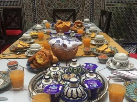 Dar d'or Fes Отели рядом с достопримечательностью «Аль-Карауин»