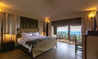 Vinetree Southern Silk Road Tented Resort ( Gaoligong)