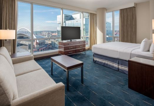 엠버시 스위트 바이 힐튼 시애틀 다운타운