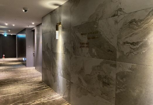 호텔 객실 내부