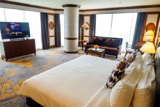 ツイン ロータス ホテル