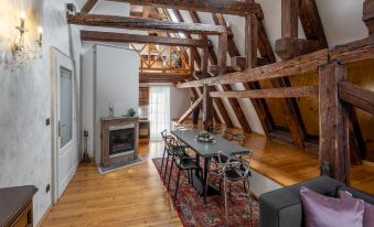 Chateau 9 Apartments by Adrez