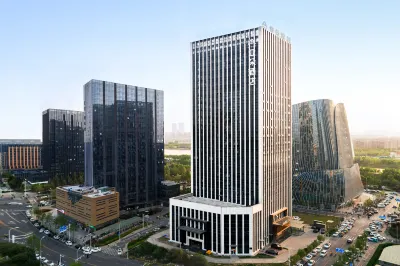 Atour Hotel Zhengzhou East Railway Station Longzi Lake Отели в г. Чжэнчжоу